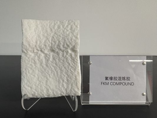 comprar CAS 9011-17-0 Produtos de Fluoroelastômero Composto FKM para Aplicações em Componentes de Vedação online manufacture